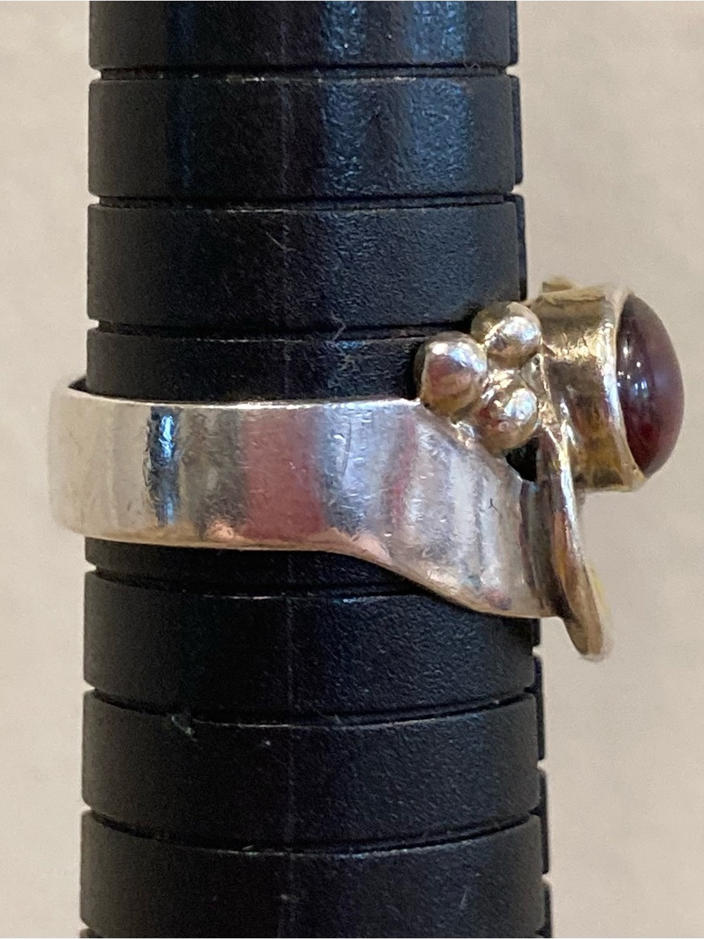 Sterling Silver & Gold‑Tone Purple Cabochon Ring • Size 8.5 • Modernist Grapes - Picture 15 of 17